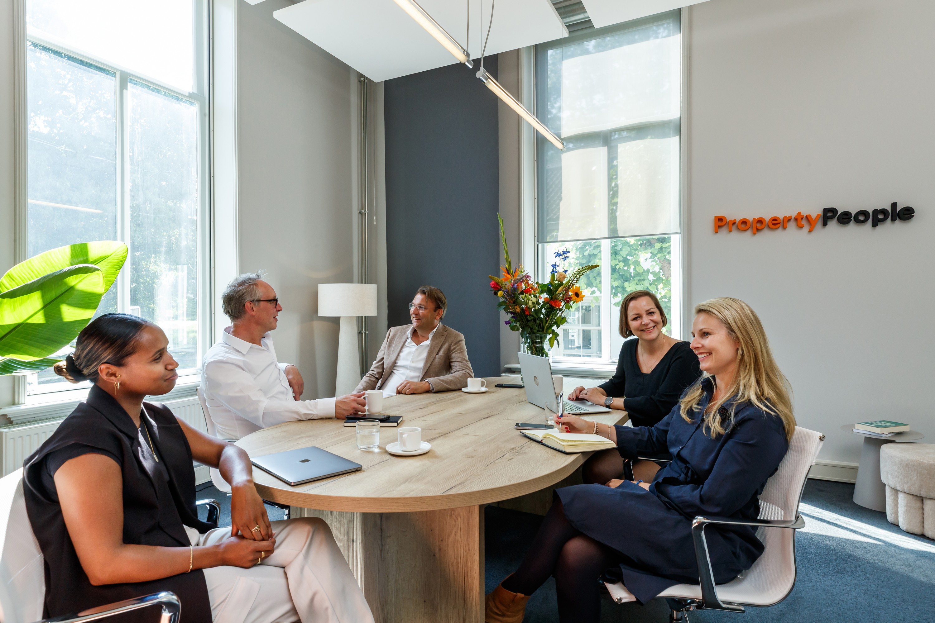 Van praten naar doen. Samen, zonder externe coach